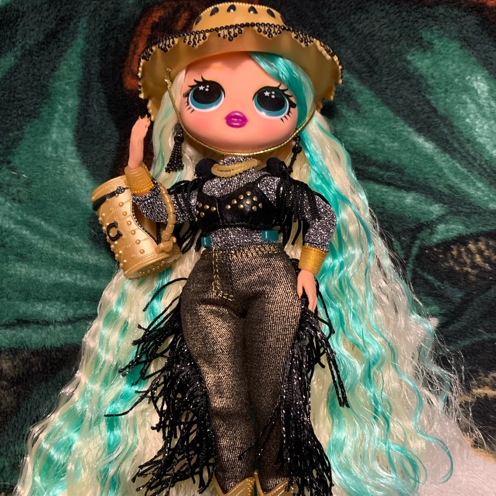 LOL OMG Western Cutie ⭐️ NEW ⭐️